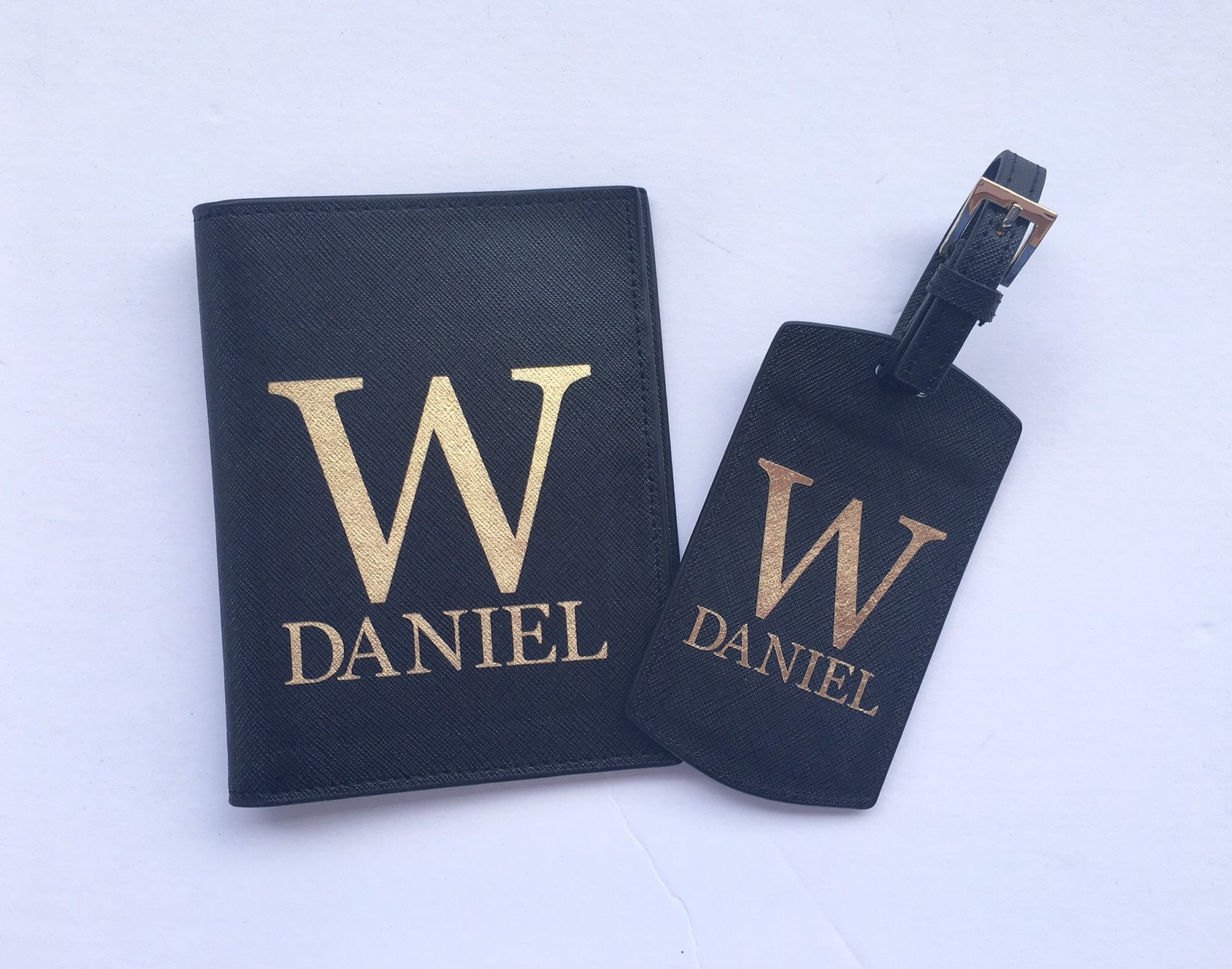 Leder Gepäck Tag-Pass Cover Fäter Tag Geschenk Saffiano Schwarzes Gold Personalisierte Geschenk-Eingeschenke Für Papa von SongbirdCelebrations