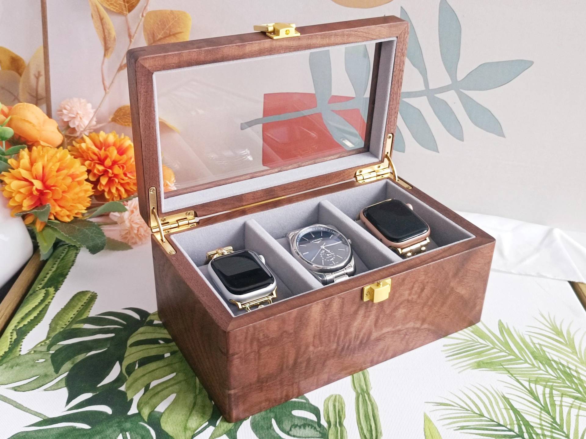 Walnut Watch Box, 3 Slots Box With Clear Lid, Wooden Organizer, Unisex Jewelry Birthday Anniversary Gift von Sonhha