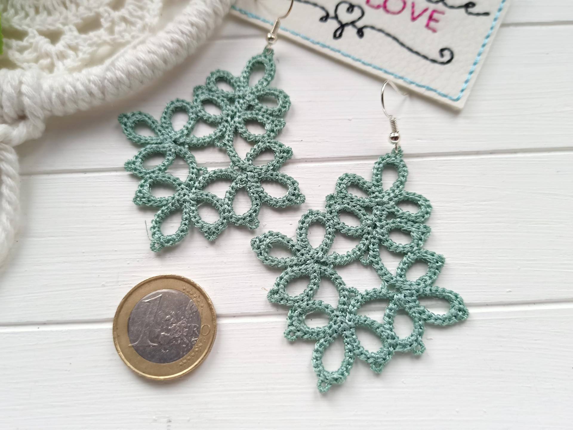 Große Meeresgrüne Spitzenohrringe - Leichte Gestickte Lace Statement Ohrringe Große Meeresgrüne Spitzenohrringe - Leichte Gestickte Lace Statement Ohrringe von SonnenGlueck