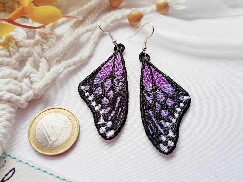 Lila Ohrringe Schmetterlingsflügel Gestickt, Monarch Spitze, Lace Sommerschmuck, Statement Ohrhänger Lila Ohrringe Schmetterlingsflügel Gestickt, Monarch Spitze, Lace Sommerschmuck, Statement Ohrhänger von SonnenGlueck