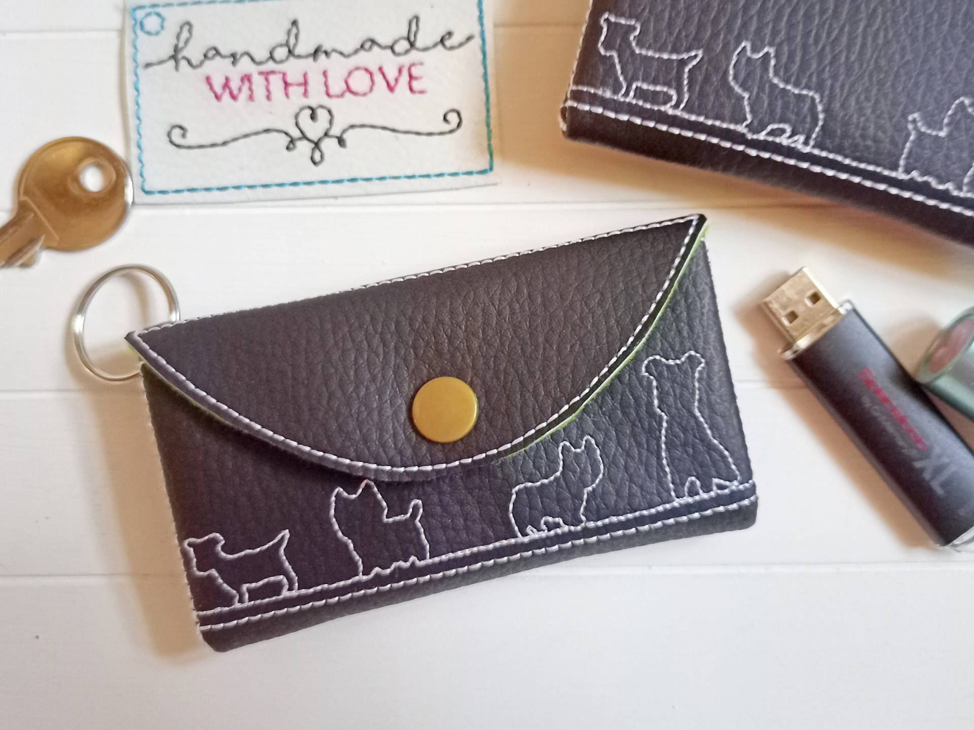 Schlüsseltasche Hunde Aus Schwarzem Kunstleder Bestickt, Schlüsselanhänger Tasche, Usb Tasche Etui Lippenstift Kopfhörer von SonnenGlueck