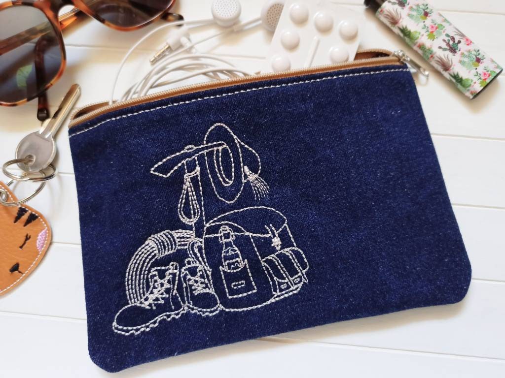 Tasche Wandern Bergwandern Upcycling Jeans Bestickt, Reissverschluss Etui, 18cm X 13cm von SonnenGlueck