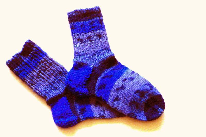 Blaue Kindersocken Gr. 26/27 Handgestrickte Mustersocken Für Das Alter Von 4 Jahren Strümpfe Hausschuhe Nr 7445 Blaue Kindersocken Gr. 26/27 Handgestrickte Mustersocken Für Das Alter Von 4 Jahren Strümpfe Hausschuhe Nr 7445 von Sonnenblume1547