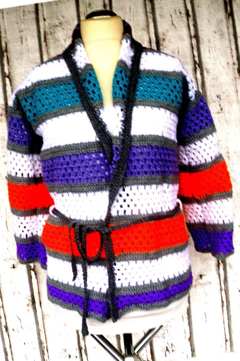 Gehäkelte Strickjacke Gr. M/L Bunte Cardigan Jacke Mit Bindegürtel Häkeljacke Hausjacke Nr5922 von Sonnenblume1547