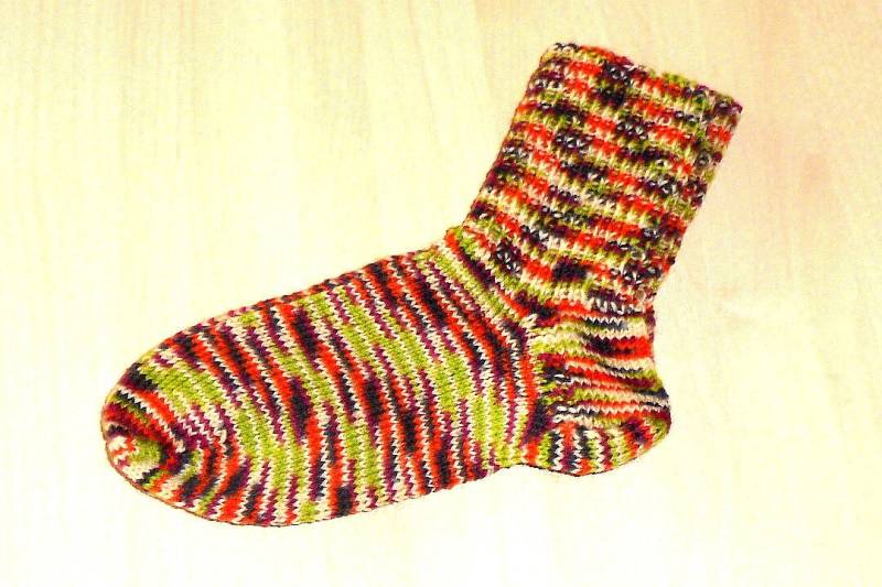 Handgestrickte Kindersocken Gr.34/35 Bunte Freizeitsocken Haussocken Hausschuhe 8 Jahre Strümpfe Kinderstrümpfe Ks7073 Handgestrickte Kindersocken Gr.34/35 Bunte Freizeitsocken Haussocken Hausschuhe 8 Jahre Strümpfe Kinderstrümpfe Ks7073 von Sonnenblume1547