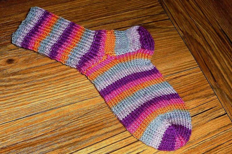 Kindersocken Gr. 27/28 Handgestrickte Socken Hausstrümpfe Strümpfe Dunkle Farbige Bunte Nr; 8133 von Sonnenblume1547