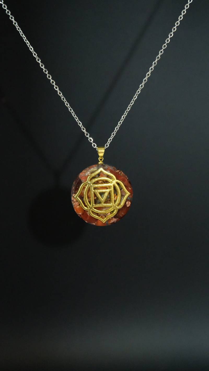 Wurzelchakra Orgonit Amulett Mit Granat Und Rotem Jaspis Dm 30mm Muladhara Chakra von Sonnenkraft7