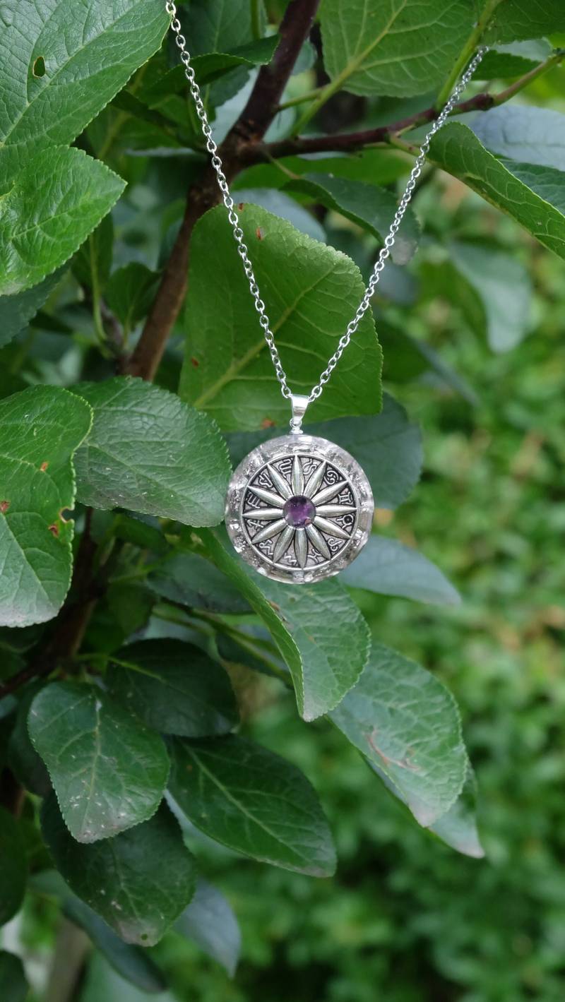 sternzeichen Amulett Amethyst Und Bismuth in Skelett Optik Orgonit Anhänger Mit Tierkreiszeichen von Sonnenkraft7