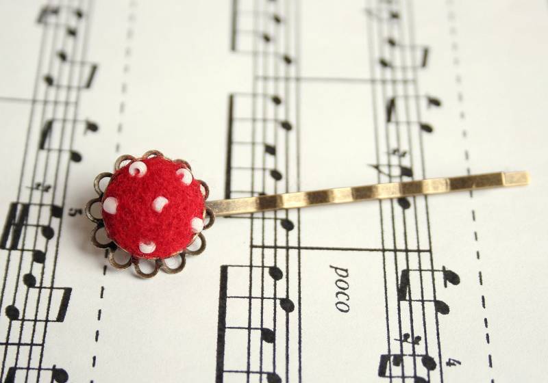 Fliegenpilz Haarspange von Sonnenkringel