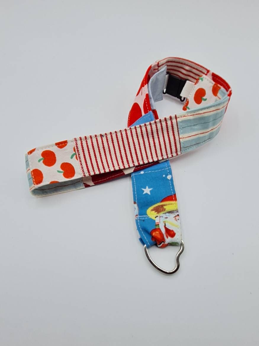 Ich Bin Anders - Schlüsselband Rot Blau Ich Bin Anders - Schlüsselband Rot Blau von SonnetjeShop
