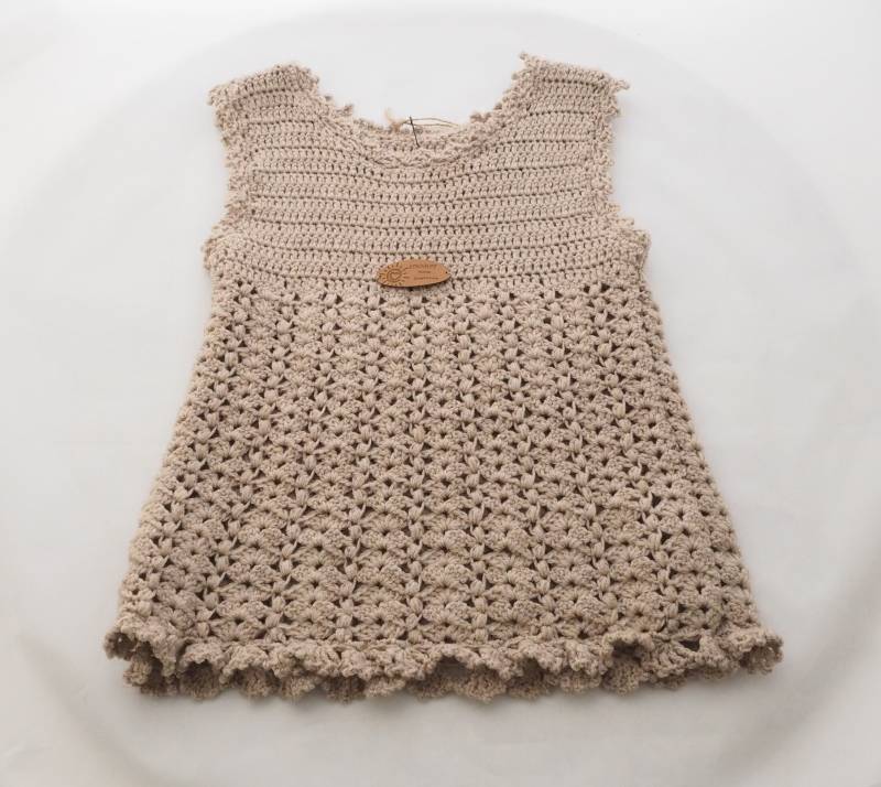 Handgestricktes Babykleid "Paulina" Gr. 86 von SonnhofStrickuStoff