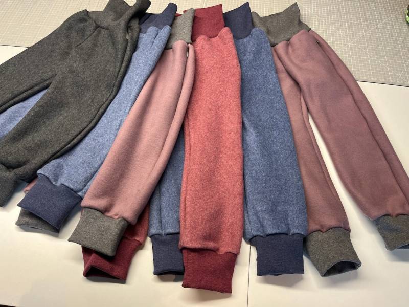 Bio-Baumwollfleecehose Anthrazit von SonntagCosywear