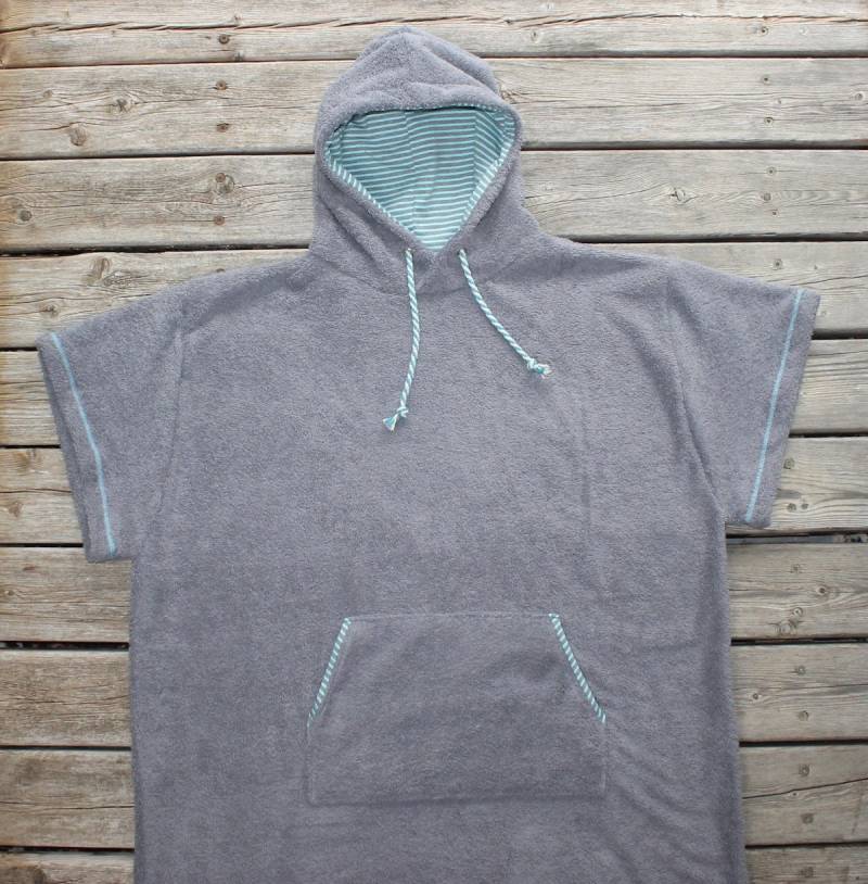 Surfponcho Frottee Grau von SonntagCosywear
