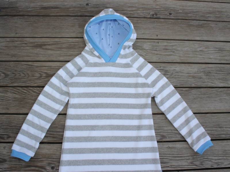 strandüberzieher Bio-Frottee Grau-Weiss/Blau von SonntagCosywear