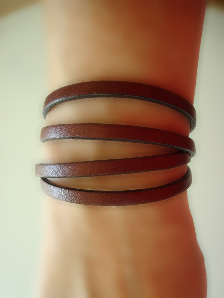 Echtleder Wickelarmband. Füge Vintage Pins Hinzu Für Einen Neuen Look Jeden Tag Echtleder Wickelarmband. Füge Vintage Pins Hinzu Für Einen Neuen Look Jeden Tag von SonseraeDesigns