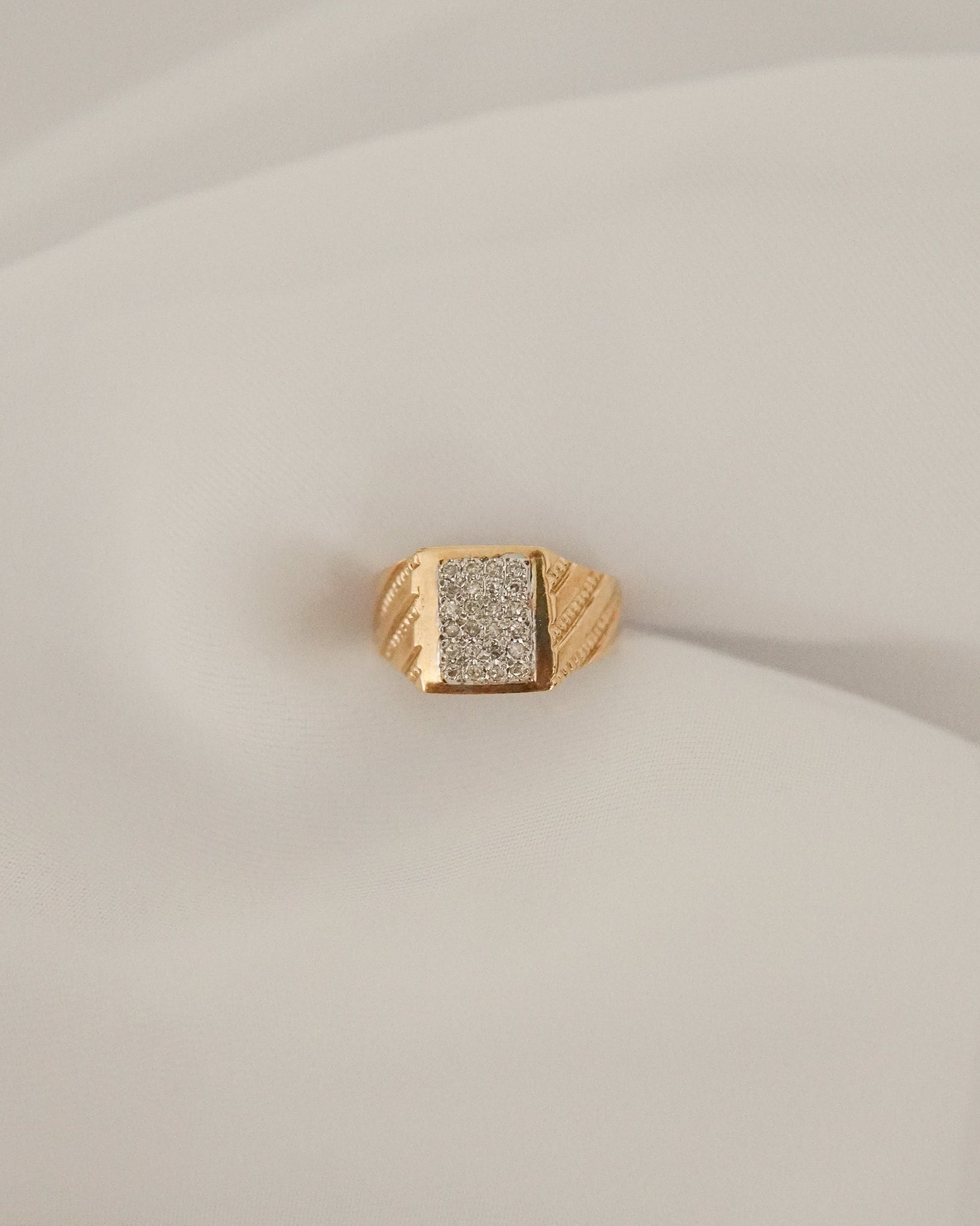 Vintage Zustand Diamant Siegelring Perlen von SonterLorrey