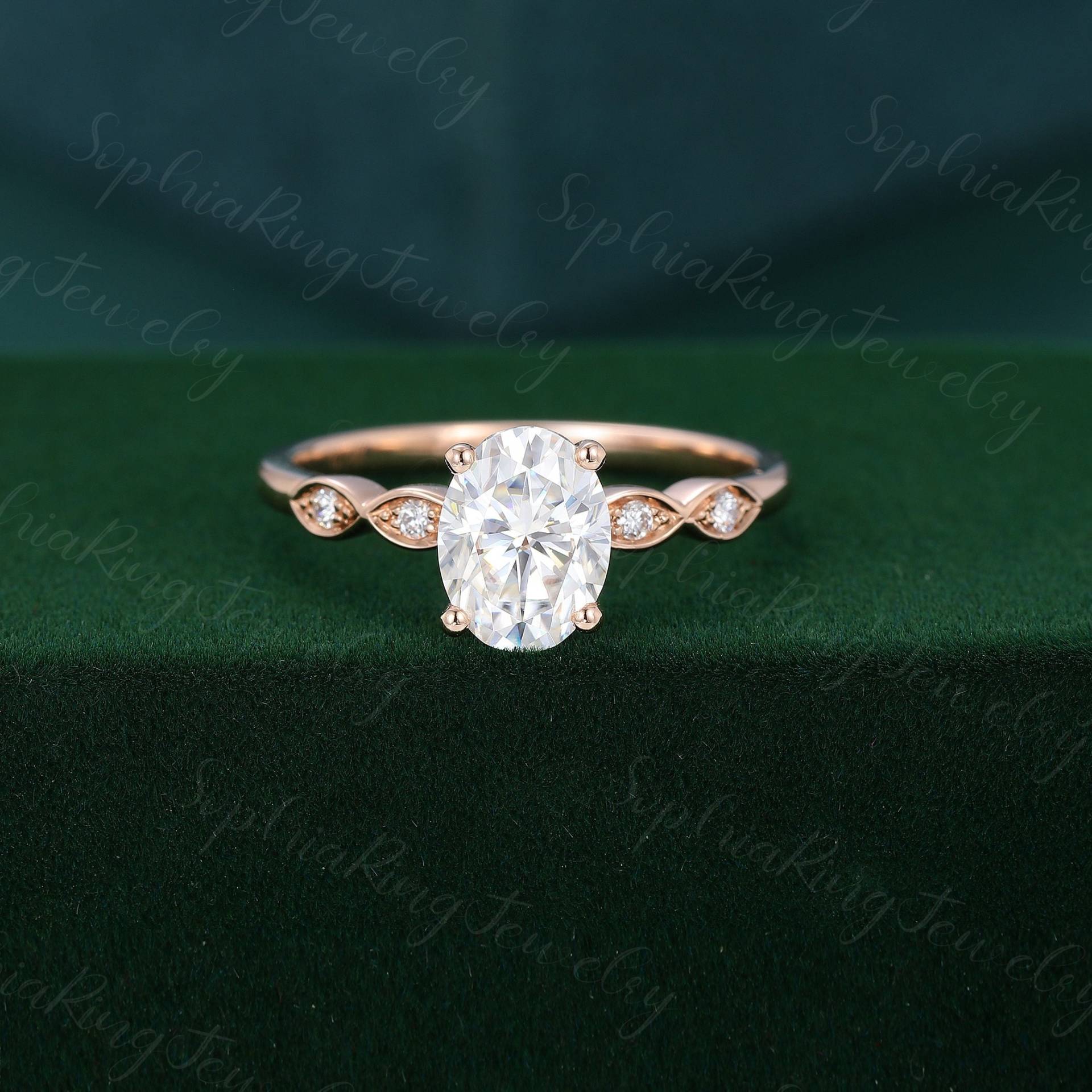 Ovaler Moissanit Verlobungsring Unikat Rosegold Damen Halb Ewigkeit Diamant Ring Vintage Brautjungfrau von SophiaRingJewelry