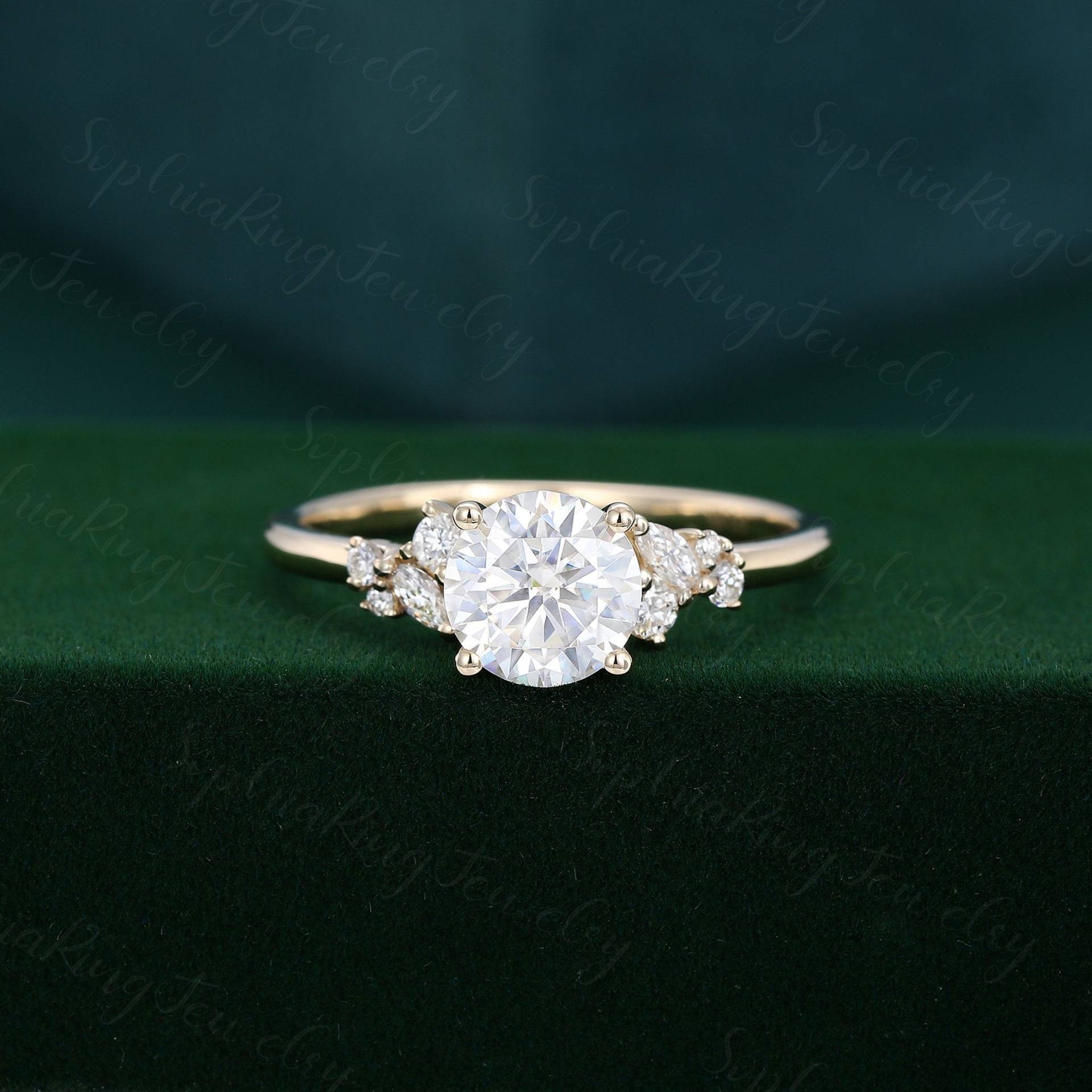 Unikat Gelbgold Moissanit Verlobungsring Rundschliff Marquise Cluster Diamant Hochzeit Braut Jahrestag Geschenk Für Frauen von SophiaRingJewelry