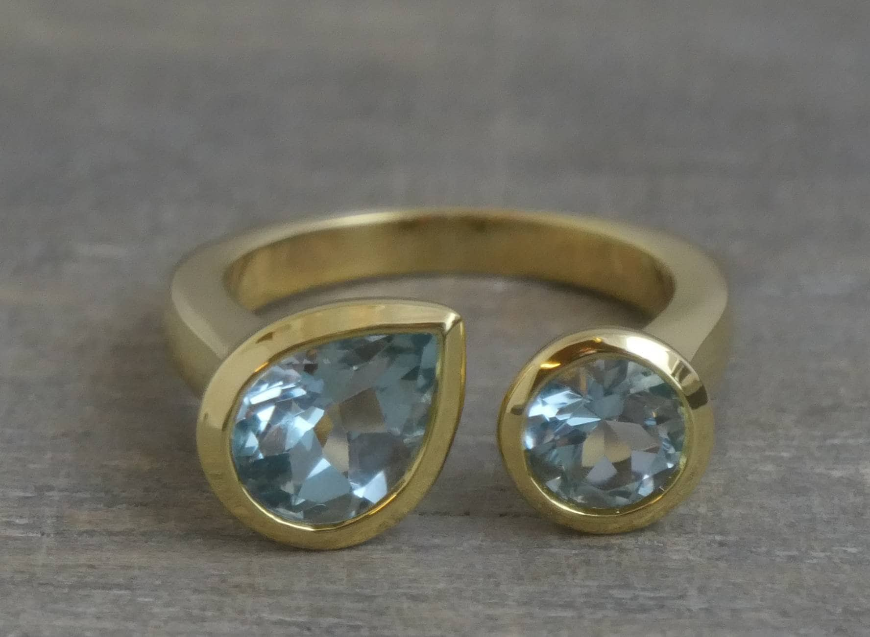 Blautopas Ring Für Frauen - Doppelt Vergoldet Sterling Silber Geschenk Ideen Muttertag Geburtstag Edelstein Schmuck Geburtsstein von SophiaRoseUK