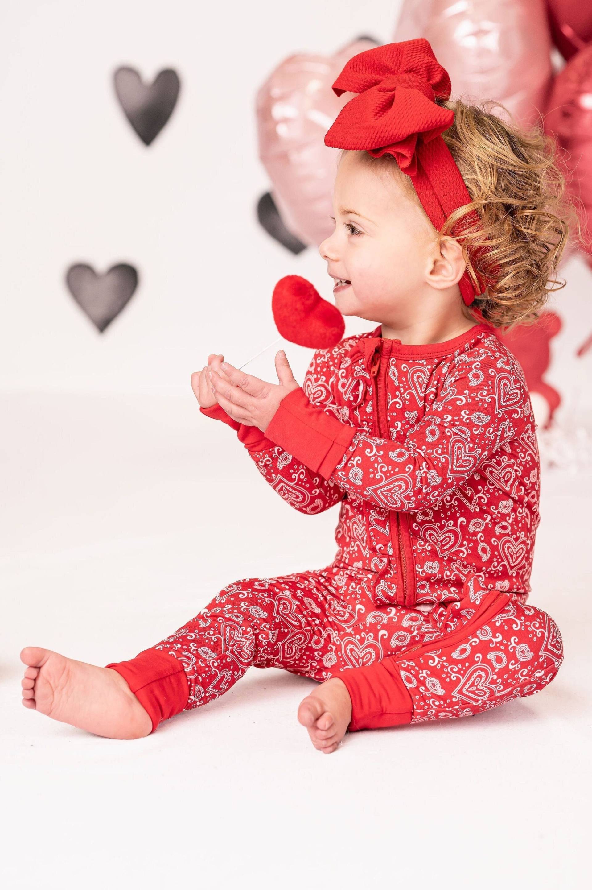 Roter Paisley One Piece Strampler Pyjama Für Babys & Kleinkinder, Neugeborenen Pyjamas, Geschenk Baby Mädchen, Outfit, Neues von SophiaRoseandFriends