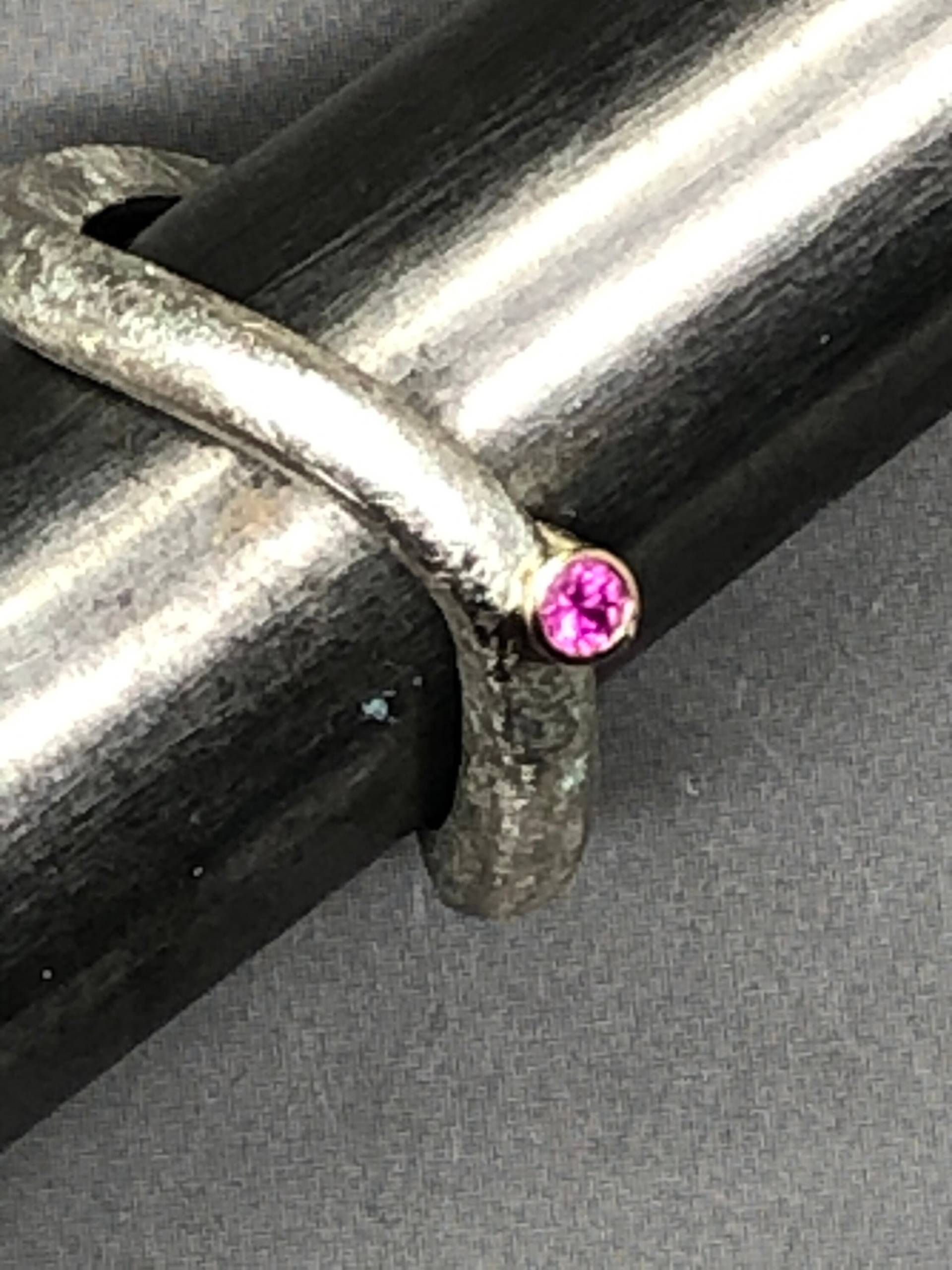 Silber Ring Mit Pinker Turmaline Silber Ring Mit Pinker Turmaline von SophieDesmoulin