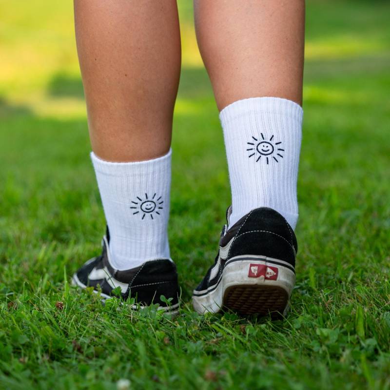 Lustige Socken I Bestickte Socke Sonne Lustige Socken I Bestickte Socke Sonne von SophieStickt