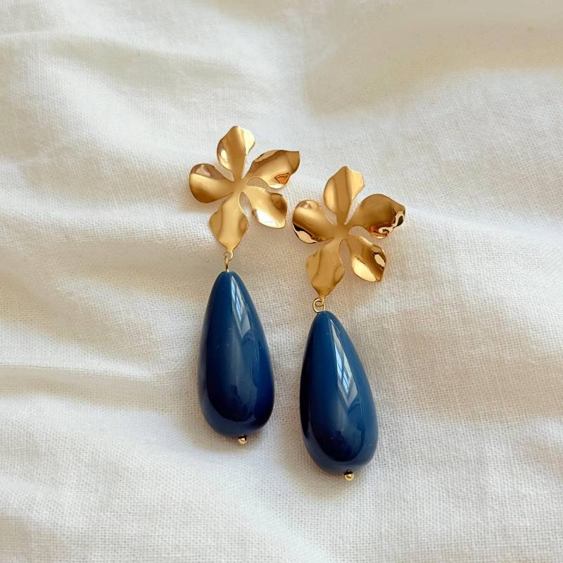 Ohrringe Blau Hängend, Vergoldete Statementohrringe Petrol, Blumen Blau, Geschenk Für Sie von SophiettaDesign