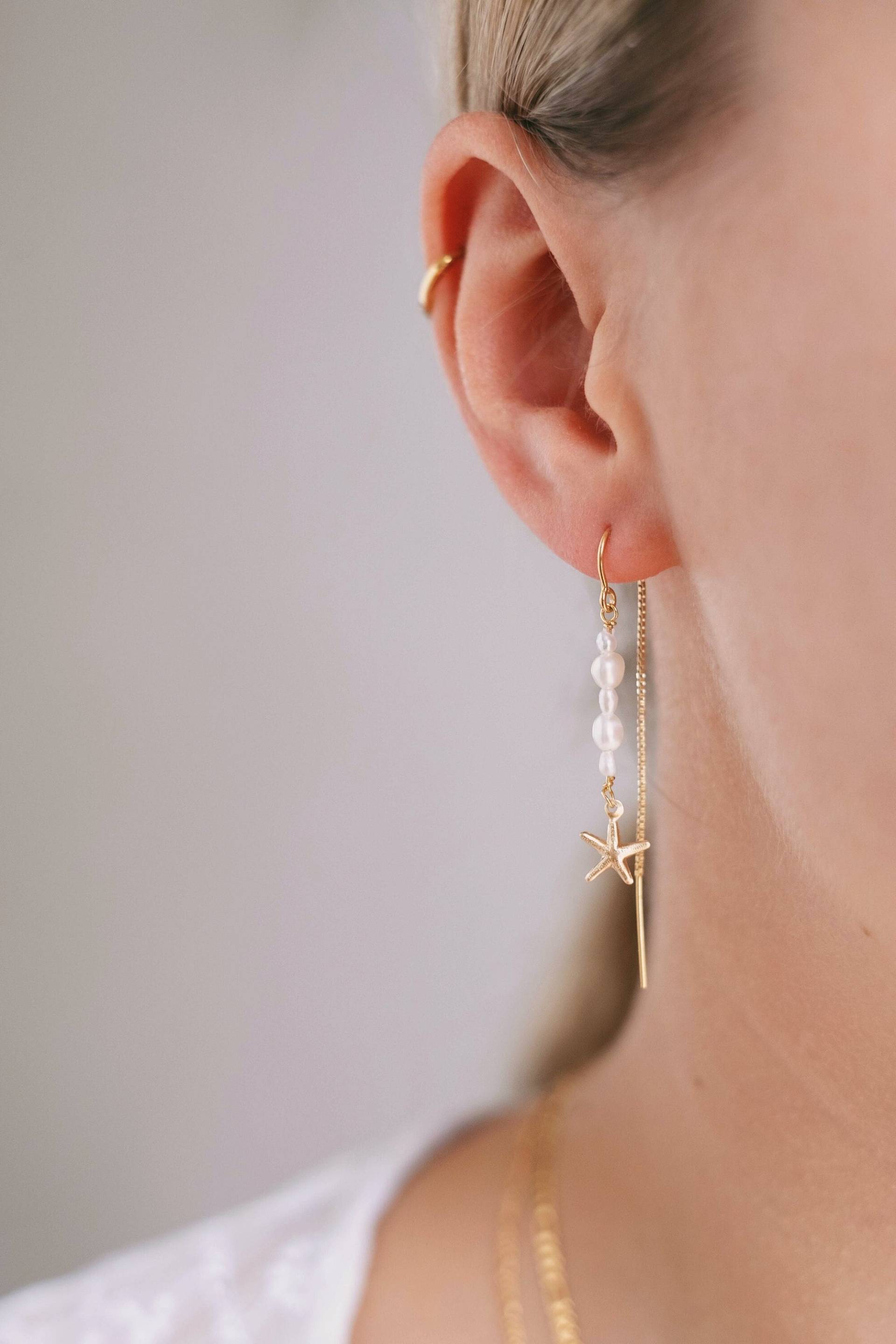 Einfädeln Ohrringe Hängend Gold Mit Perlen 14K Filled Merliah von SophistiqueJewellery