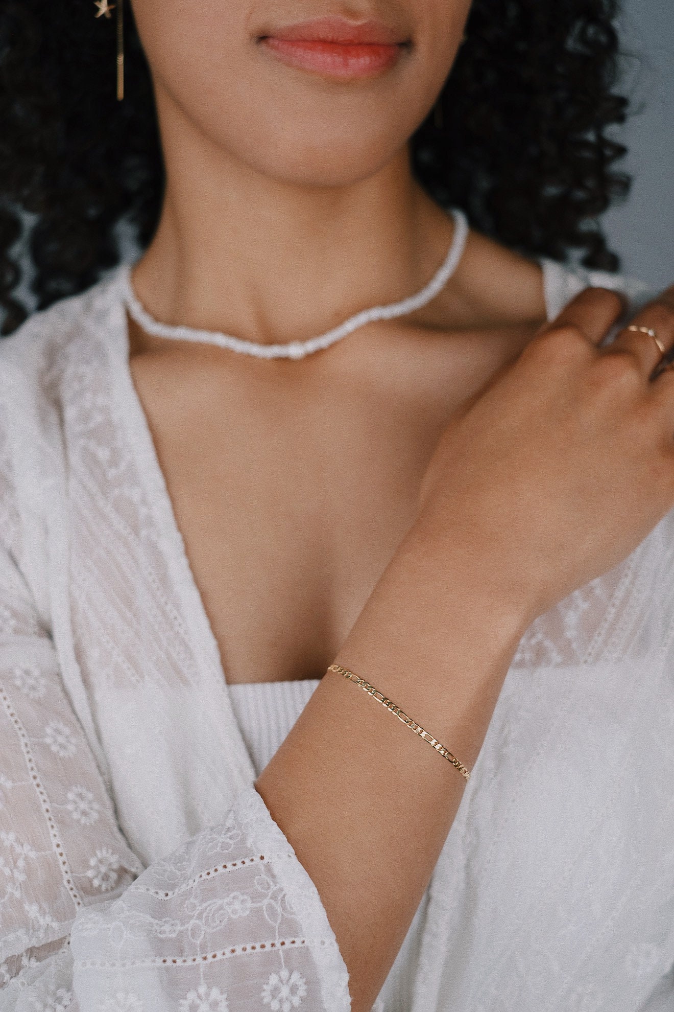 Funkelndes Figaro Armband Gold 14K Filled Gliederkette von SophistiqueJewellery