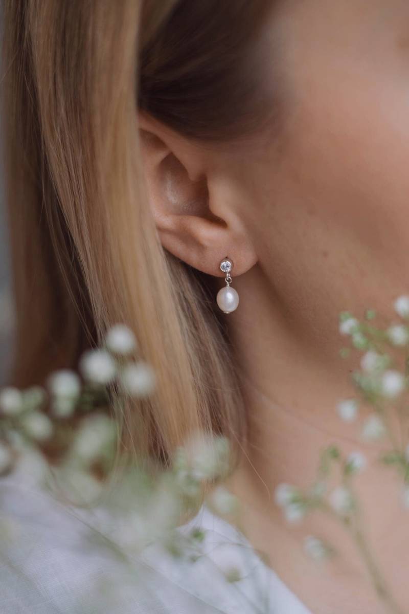 Perlen Ohrringe Hängend 925 Silber Mit Zirkonia Angelique von SophistiqueJewellery