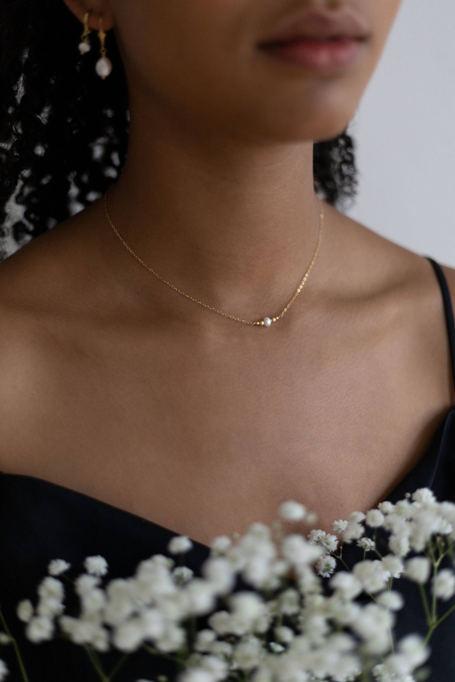 Zierliche Halskette Mit Perle Gold 14K Filled Estelle von SophistiqueJewellery