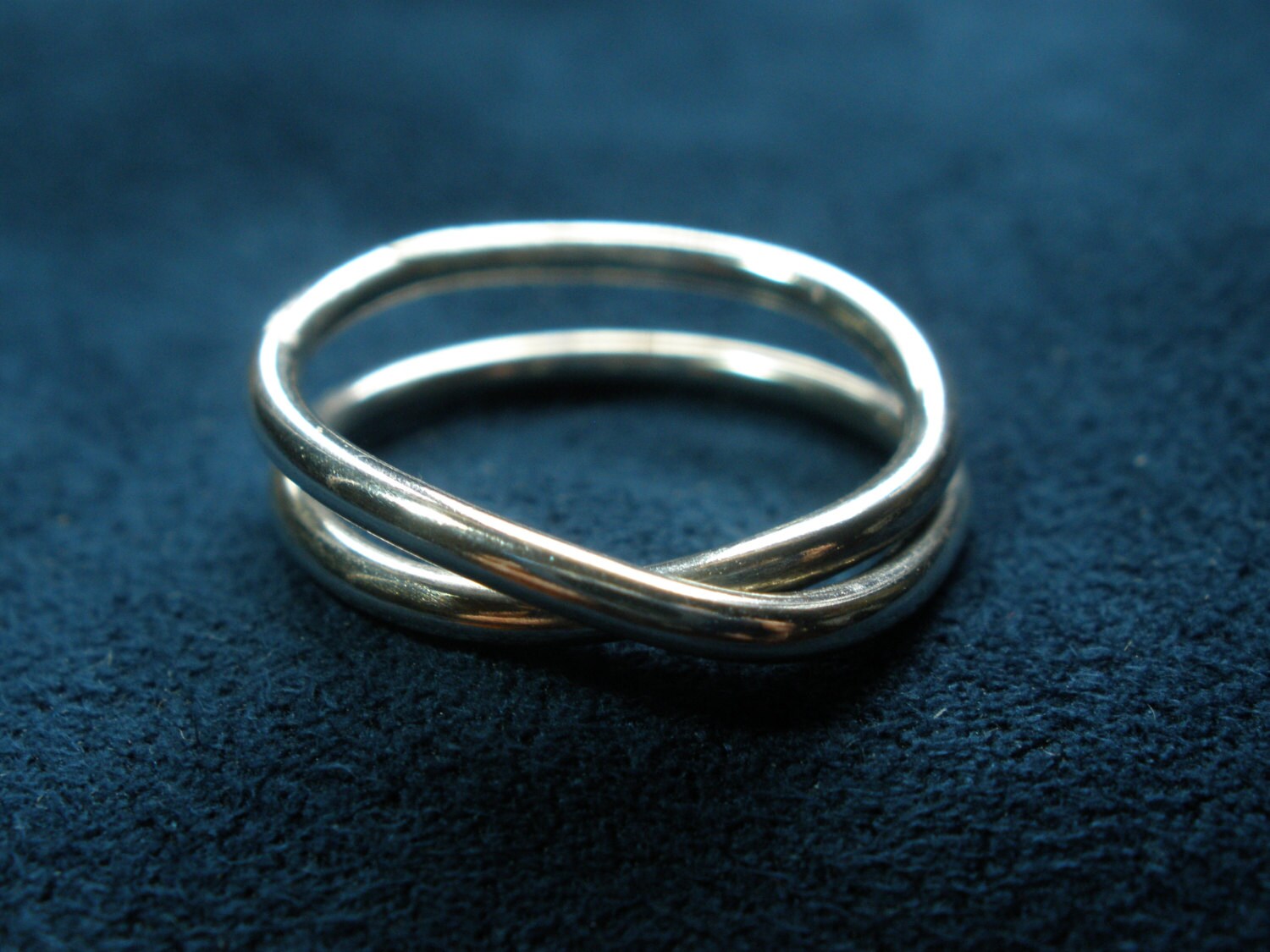 Ring Aus Sterlingsilber Crossover Ring Aus Sterlingsilber Crossover von SoreThumbSilver