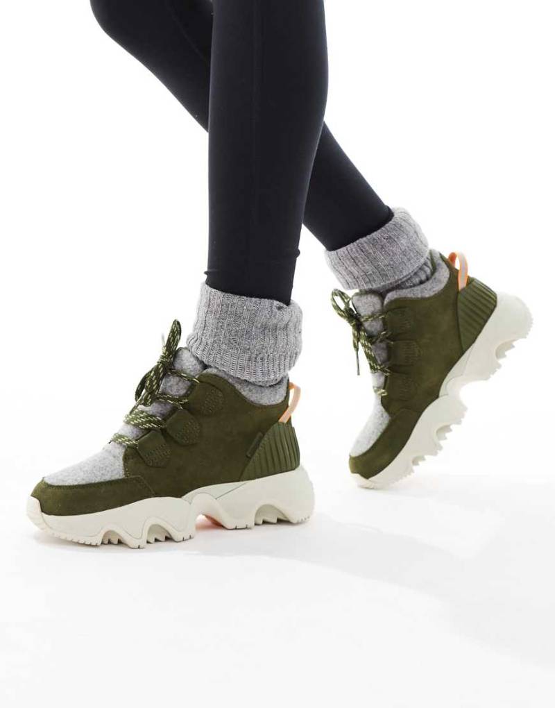 Sorel - Kinetic Impact Caribou Plus- Wanderschuhe in Utility-Grün Sorel - Kinetic Impact Caribou Plus- Wanderschuhe in Utility-Grün von Sorel