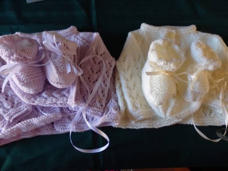 Neu - Handgestricktes Baby Set, Matinee Jacke, Beanie Oder Mütze Und Booties, Farbe Ihrer Wahl Neu Geboren Bis Größe 0000 00 von Sorelknitting