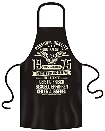 Soreso Design Schürze Grillschürze mit witzigem Spruch Edel Jahrgang 1975 Farbe: schwarz - Geschenk zum 48 Geburtstag für Frauen und Männer Set mit Urkunde von Soreso Design