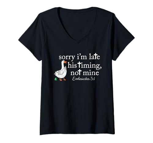 Damen Entschuldigung, ich Bin zu spät, Sein Timing ist Nicht meins. Ecclesiaster 3 1 T-Shirt mit V-Ausschnitt Damen Entschuldigung, ich Bin zu spät, Sein Timing ist Nicht meins. Ecclesiaster 3 1 T-Shirt mit V-Ausschnitt von Sorry I'm late his timing not mine Tee