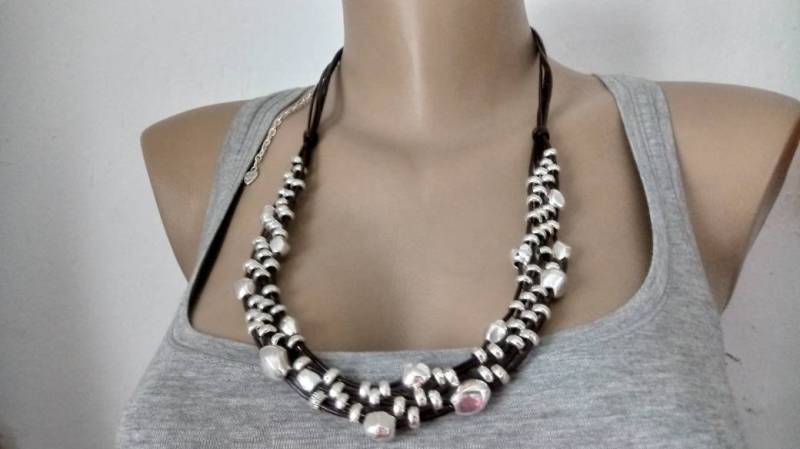 Lange Silber Kette, Perlen Kette, Lederkette, Frauen Kette, Uno De 50 Kette, Silber Kette von SouLinSilver