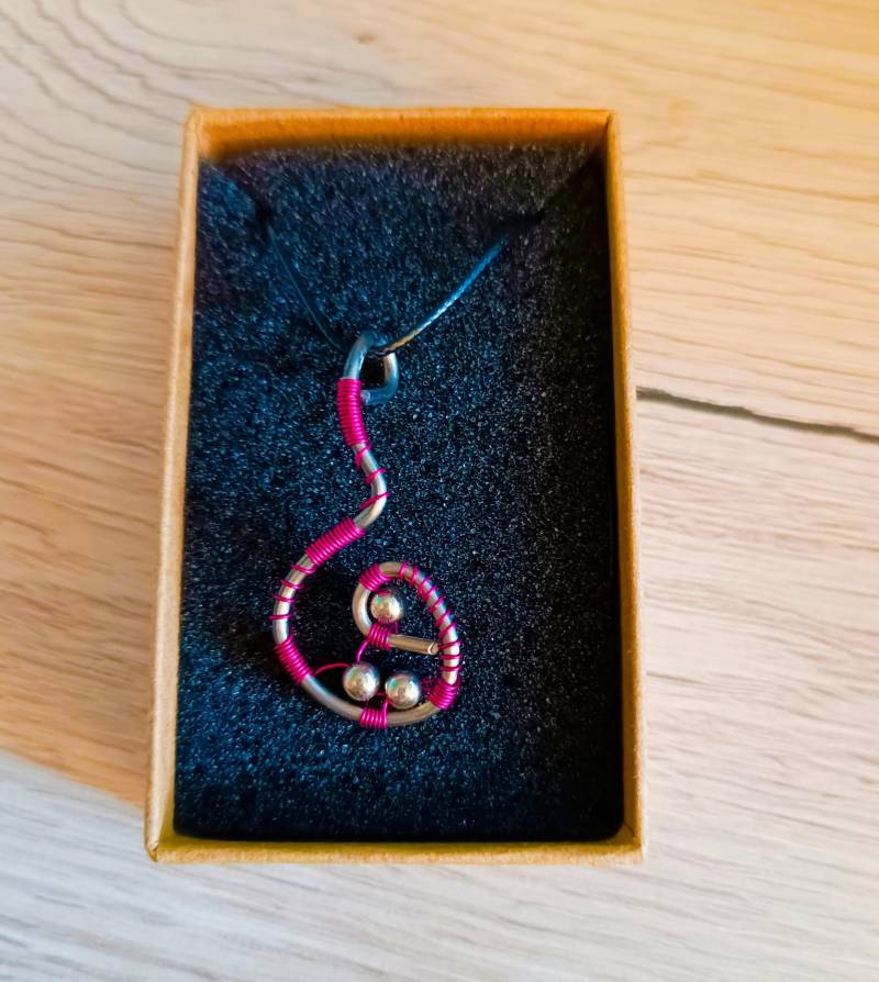 Soulart - Kette Mit Anhänger Und Perlen- Allergiker Geeignet Titan Soulart - Kette Mit Anhänger Und Perlen- Allergiker Geeignet Titan von SoulARTistin