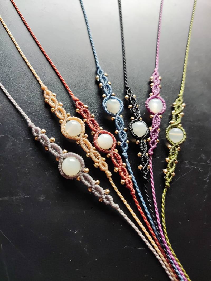 Boho Mondstein Perlen Armbändchen Boho Mondstein Perlen Armbändchen von SoulAndSpine