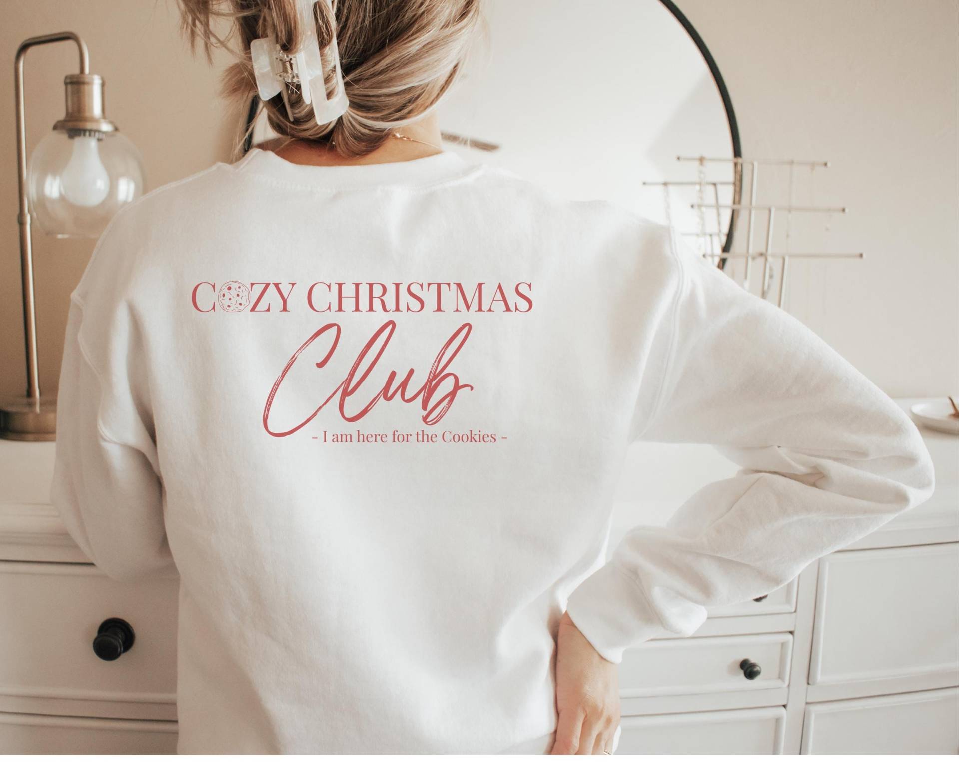 Cozy Christmas Sweater | Weihnachtspullover Unisex Kuscheliger Winterpullover Geschenkidee Für Sie + Ihn Farbe Weiß| Größe S-5xl Cozy Christmas Sweater | Weihnachtspullover Unisex Kuscheliger Winterpullover Geschenkidee Für Sie + Ihn Farbe Weiß| Größe S-5xl von SoulDesignsAnnabel