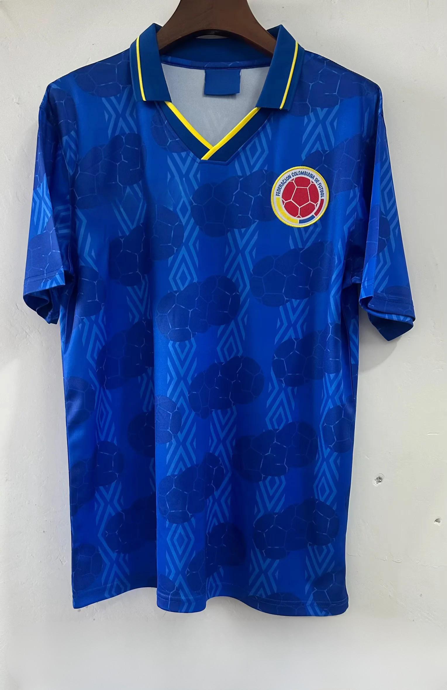 Kolumbien Fußball Blau Trikot Personalisiert Angepasst Alle Erwachsenengrößen Name Anzahl von SoulJerseys