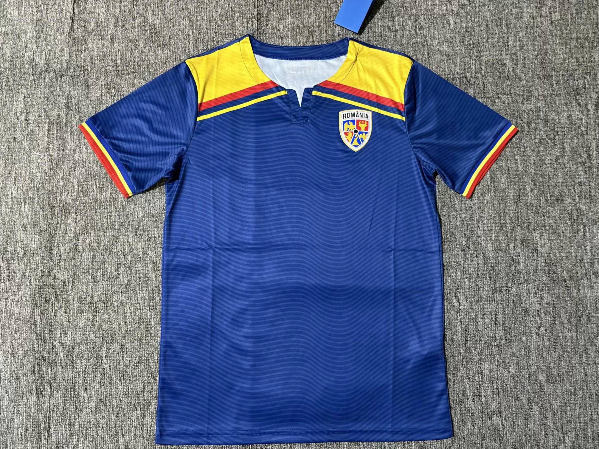 Rumänien Fußball Jersey Blau Personalisierte Besonders Erwachsene Größe-Namenszahl von SoulJerseys