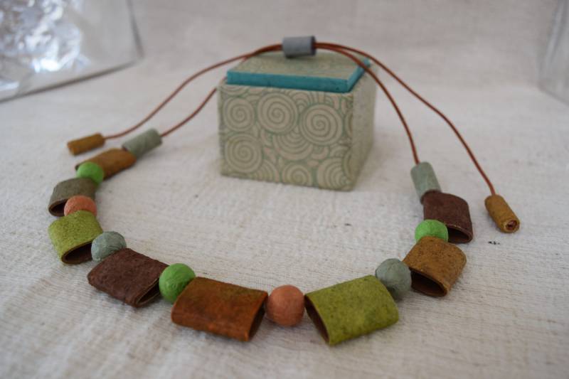 Runde Bindekette Aus Handgeschöpften Papier von SoulOfPaper