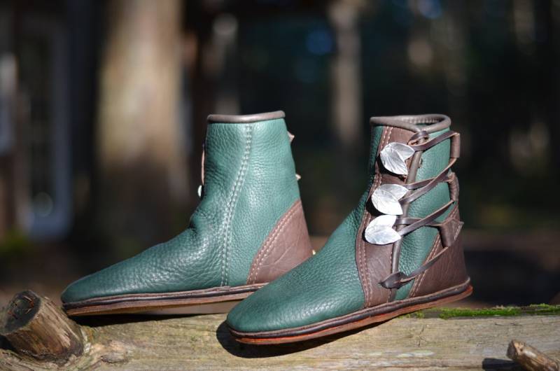 Grüne Elfen Mokassins Stiefel Auf Bestellung - Stiefel Erdungsschuhe Pixie Individuelle Damen Herren von SoulPathShoes