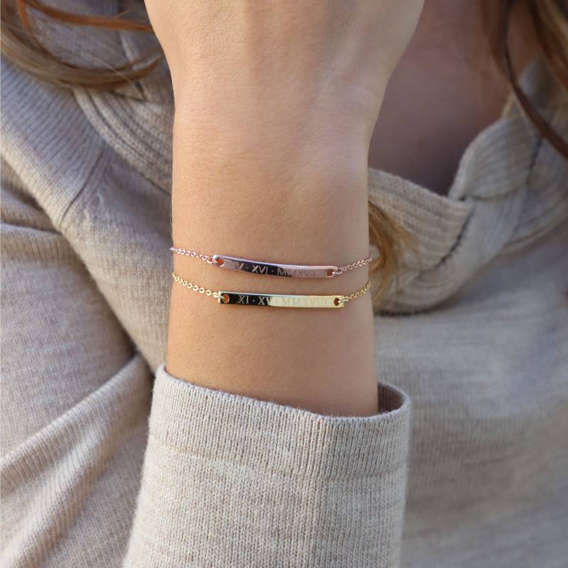 Gold Custom Bar Armband Personalisiertes Geschenk Monogramm Initial Freundschaft Graviertes Namensarmband Für Frauen von SoulandSilva