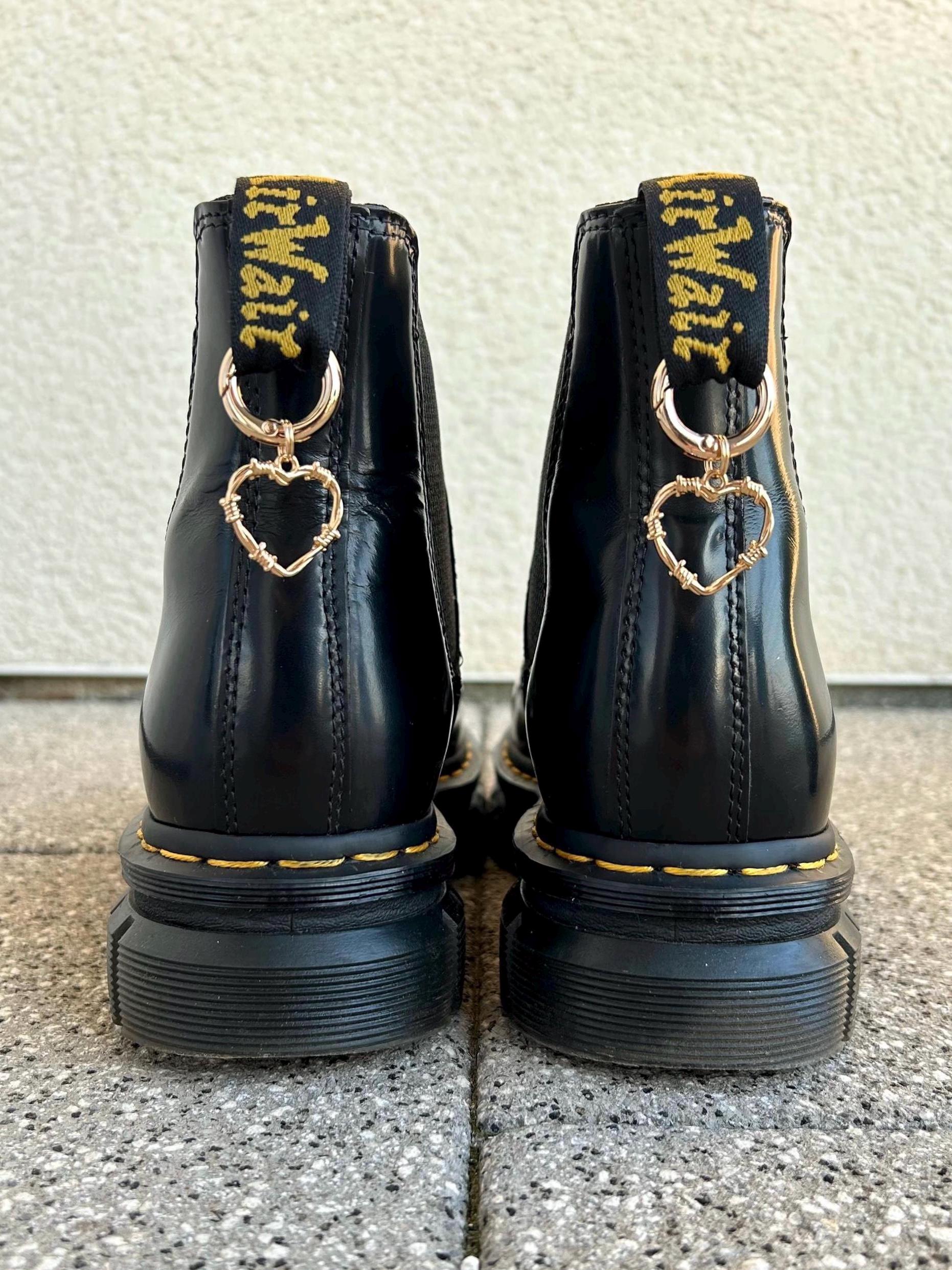 Gold Herz Boot Charms, Punk Schuhschmuck von SouleCharms