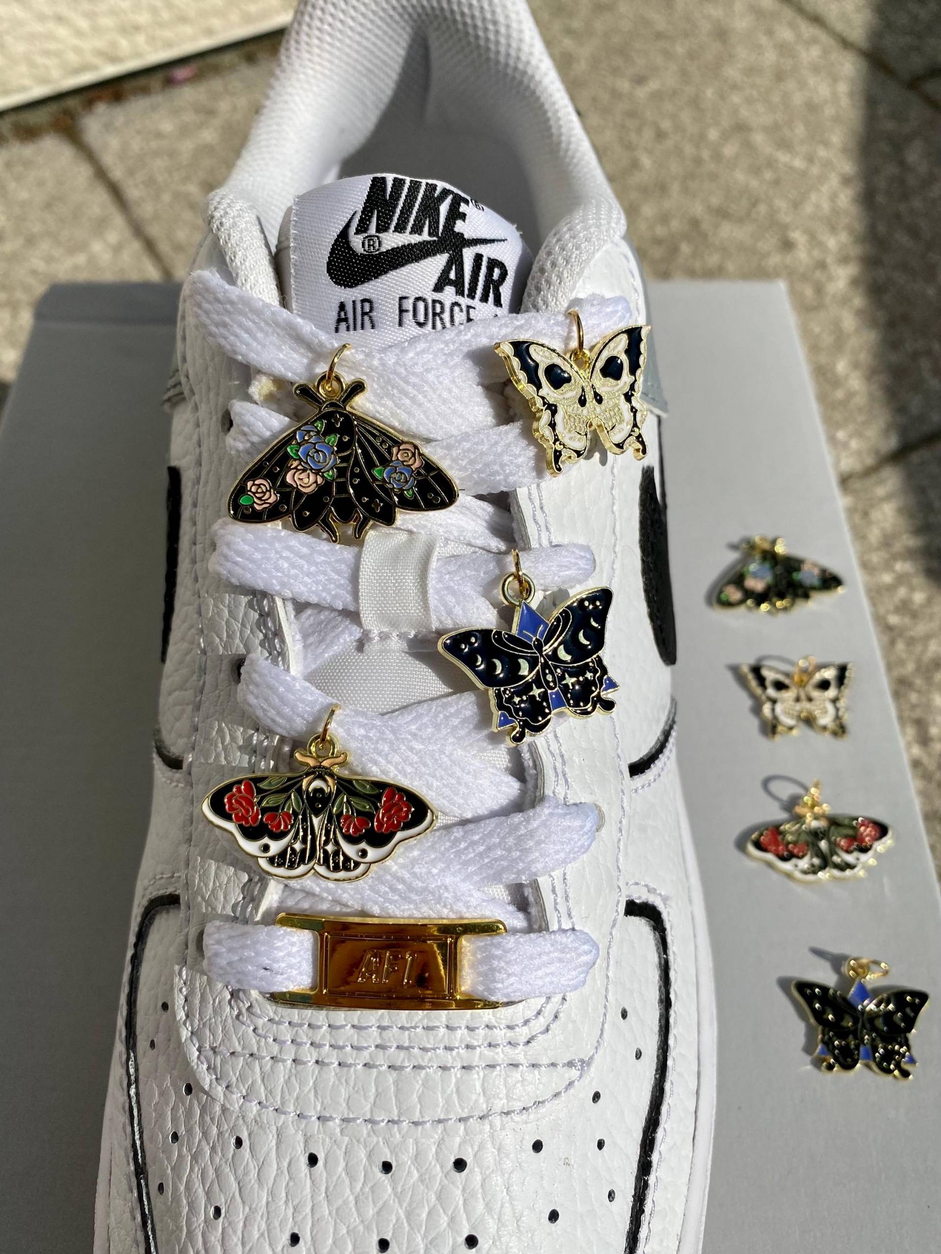 Schuh Anhänger Motte, Schnürsenkel Dekoration, Schmetterling, Charms, Schuhanhänger, Schuhkette, Nachtfalter, Schuhschmuck, Air Force 1, Set von SouleCharms