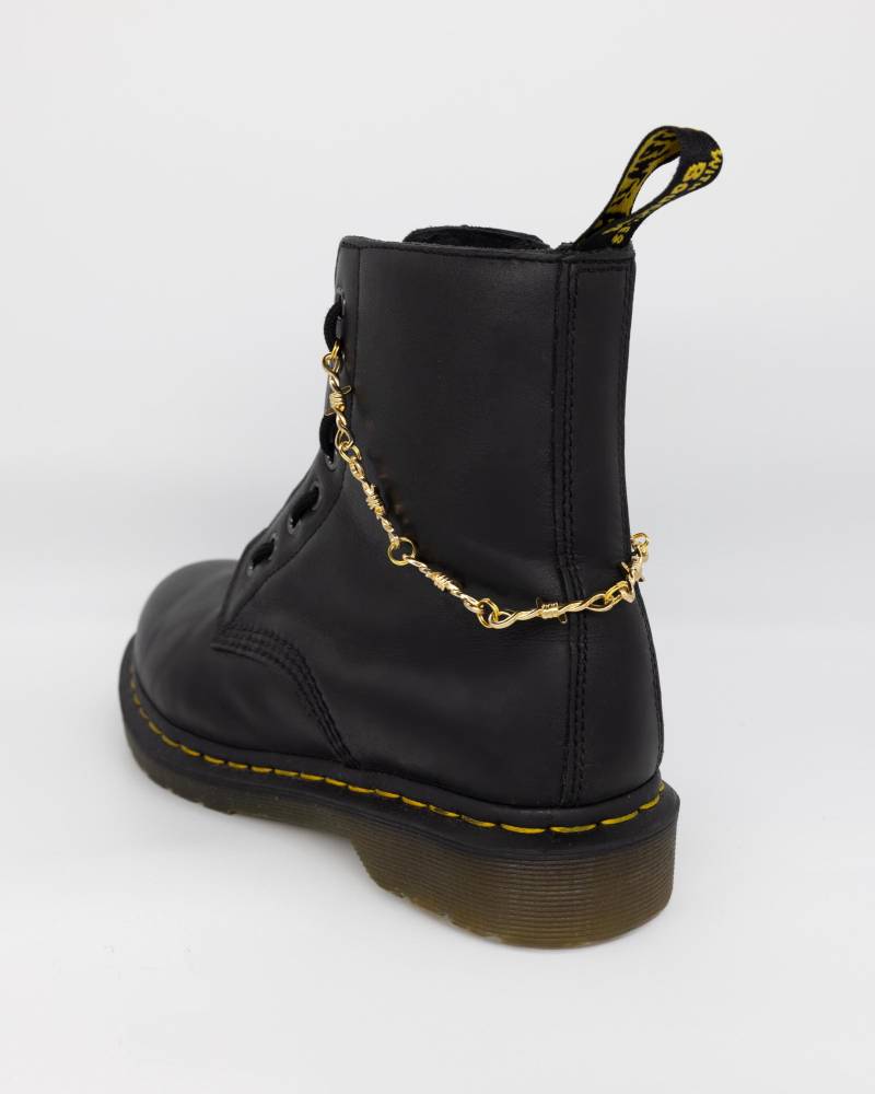 Gold Boot Kette, Schnürsenkel Anhänger, Punk Gothic Accessoire, 29 cm von SouleCharms