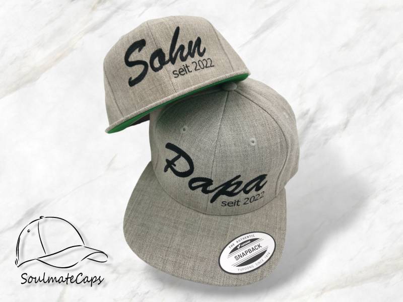 Soulmate Kappe - Partner-Kappen Individuell Bestickt Mit Geburtsjahr Sohn Und Papa Personalisiertes Geschenk Zum Vatertag von SoulmateCaps