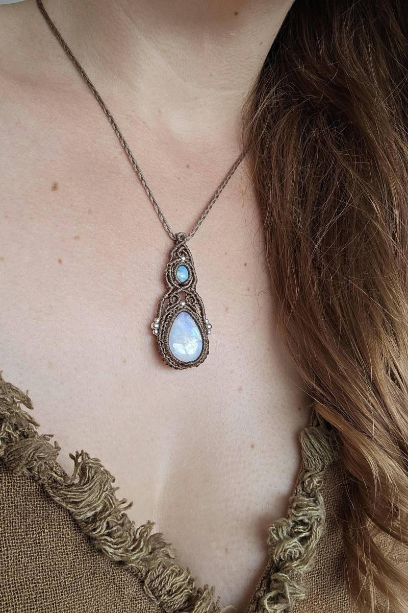 Regenbogenmondstein Türkis Halskette Regenbogenmondstein Türkis Halskette von SoulpiecesbyAmelie